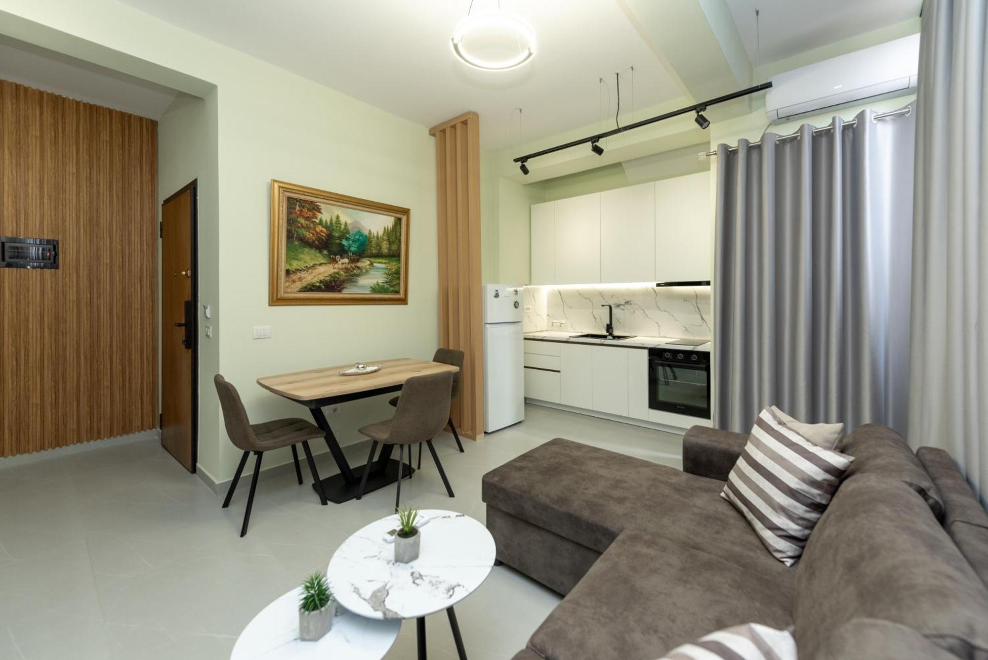 Apartments Villa Vlore *